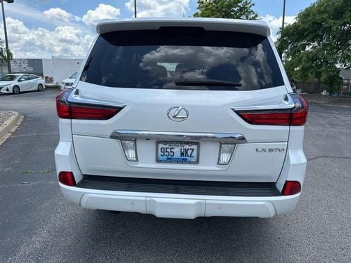 2016 Lexus LX 570 Base