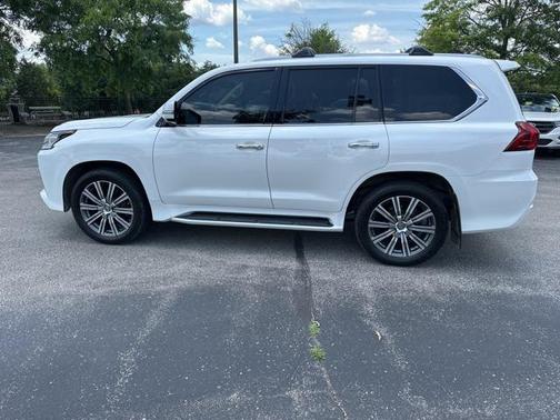 2016 Lexus LX 570 Base