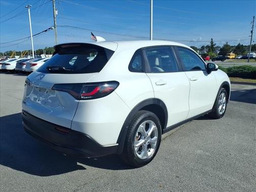 Platinum White Pearl 2023 Honda HR-V