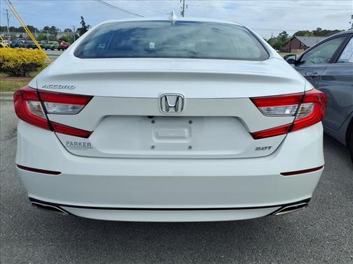 Platinum White Pearl 2018 Honda Accord