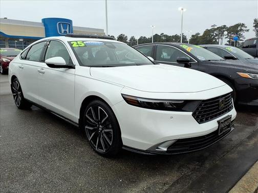 2025 Honda Accord Hybrid 