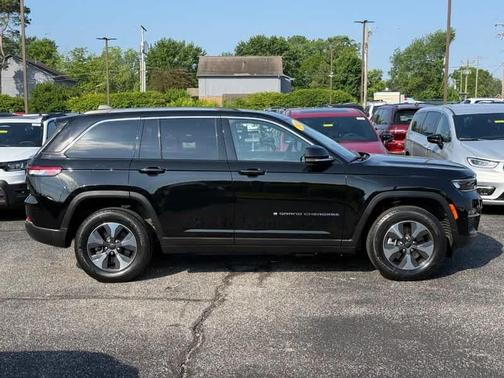 Diamond Black 2023 Jeep Grand Cherokee 4xe Base