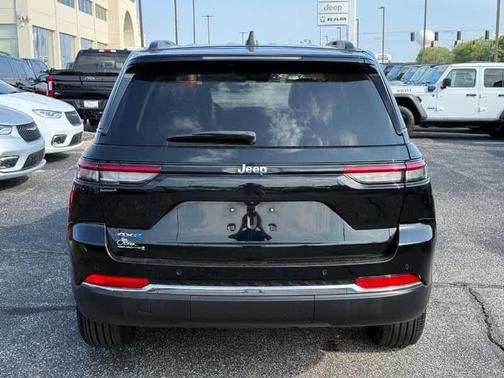 Diamond Black 2023 Jeep Grand Cherokee 4xe Base