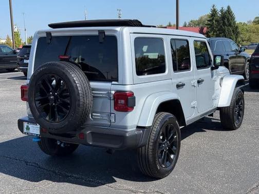 2024 Jeep Wrangler 4xe Sahara