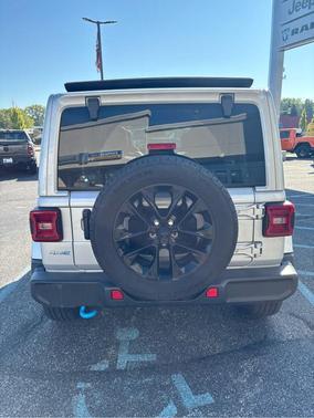 2024 Jeep Wrangler 4xe Sahara