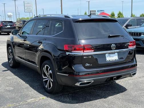 Deep Black Pearl Effect 2023 Volkswagen Atlas 3.6L SEL