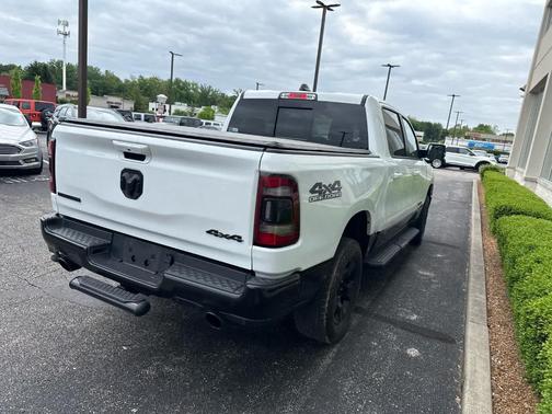 Bright White Clearcoat 2022 RAM 1500 Big Horn