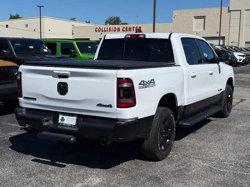 Bright White Clearcoat 2022 RAM 1500 Big Horn