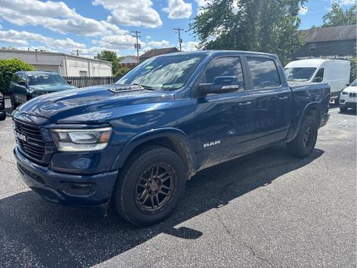 Patriot Blue Pearlcoat 2019 RAM 1500 Laramie