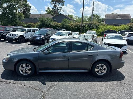 2005 Pontiac Grand Prix Base