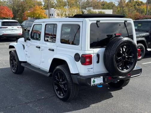 2024 Jeep Wrangler 4xe Sahara