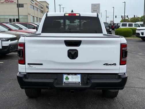 Bright White Clearcoat 2023 RAM 1500 Big Horn