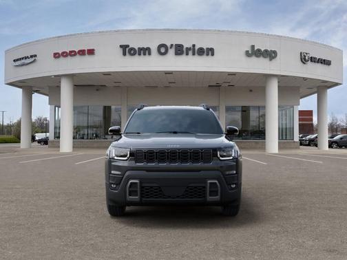 Sting Gray Clearcoat 2026 Jeep Cherokee LAREDO/LIMITED