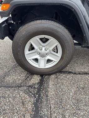 2022 Jeep Gladiator Sport