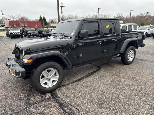 2022 Jeep Gladiator Sport