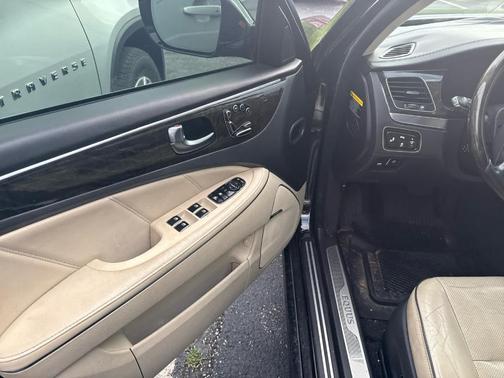 2014 Hyundai Equus Signature