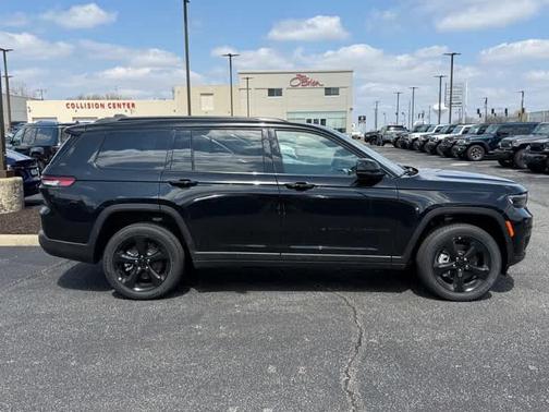 2025 Jeep Grand Cherokee L Laredo