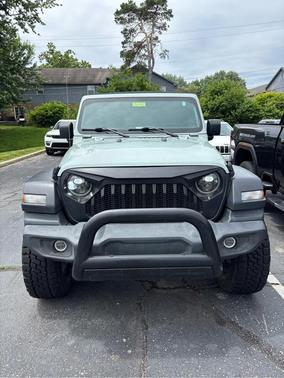 Earl Clearcoat 2023 Jeep Wrangler Sport