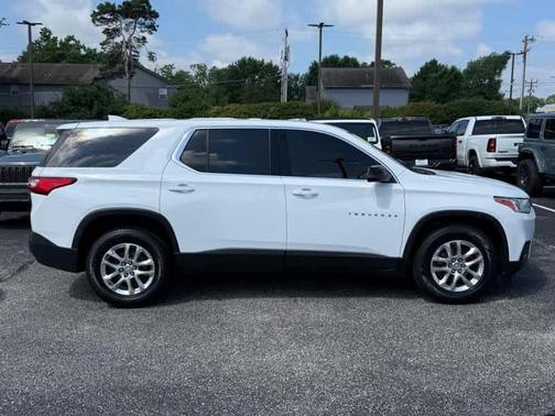 Summit White 2021 Chevrolet Traverse LS