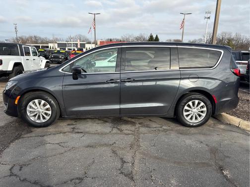 2019 Chrysler Pacifica Touring Plus
