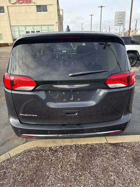 2019 Chrysler Pacifica Touring Plus