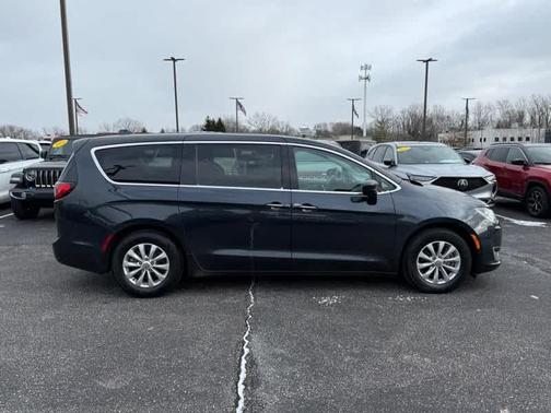 2019 Chrysler Pacifica Touring Plus