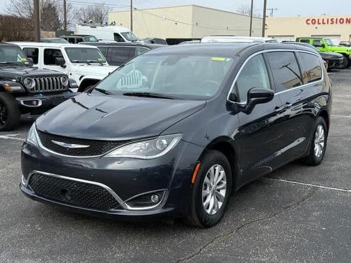 2019 Chrysler Pacifica Touring Plus