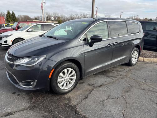 2019 Chrysler Pacifica Touring Plus