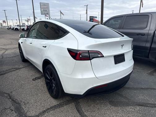 2022 Tesla Model Y Long Range