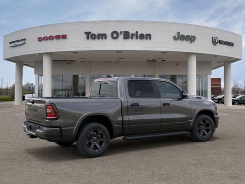 Granite Crystal Clearcoat Metallic 2026 RAM 1500 Big Horn