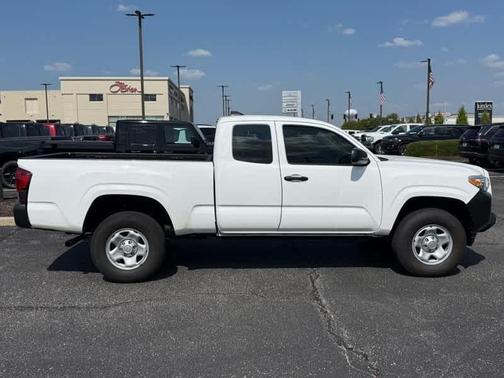 2018 Toyota Tacoma SR