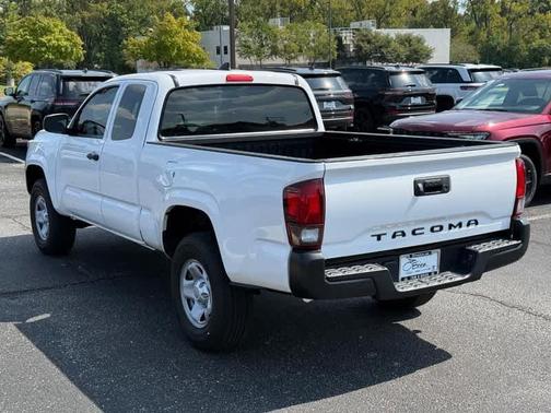 2018 Toyota Tacoma SR