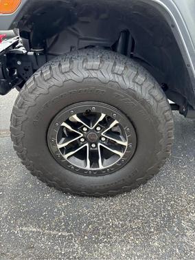 Black Clearcoat 2025 Jeep Wrangler Rubicon