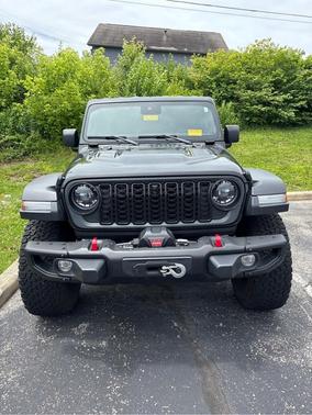 Black Clearcoat 2025 Jeep Wrangler Rubicon