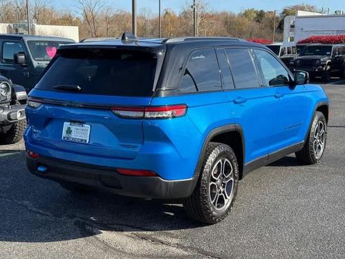 2023 Jeep Grand Cherokee 4xe Trailhawk