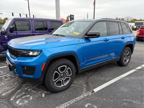 2023 Jeep Grand Cherokee 4xe Trailhawk
