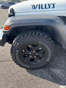 Bright White Clearcoat 2023 Jeep Wrangler 4xe Base
