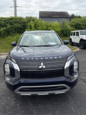 Cosmic Blue Metallic 2022 Mitsubishi Outlander SEL Special Edition