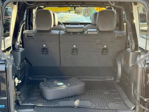 2022 Jeep Wrangler Unlimited 4xe Sahara