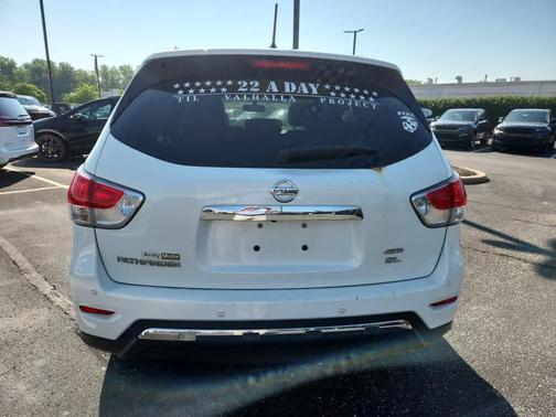 2013 Nissan Pathfinder SL