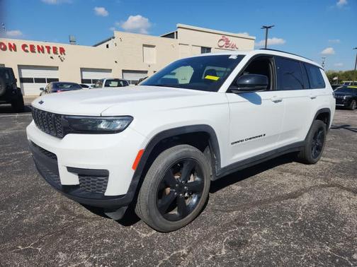 2023 Jeep Grand Cherokee L Laredo