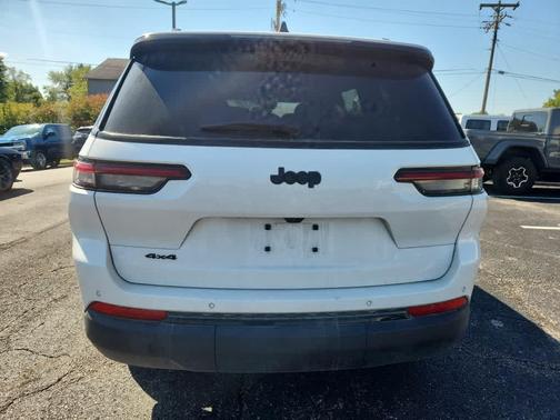 2023 Jeep Grand Cherokee L Laredo