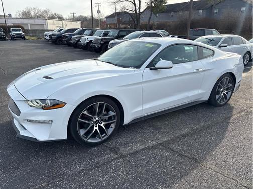 2022 Ford Mustang EcoBoost Premium