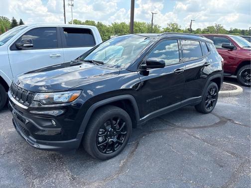 2023 Jeep Compass Altitude