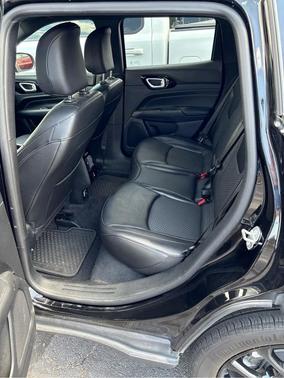 2023 Jeep Compass Altitude