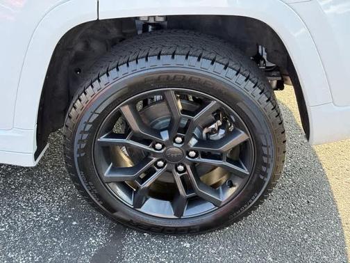 Bright White Clearcoat 2023 Jeep Grand Cherokee 4xe Base