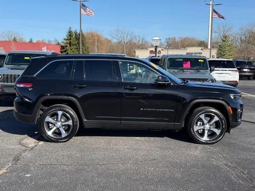 2022 Jeep Grand Cherokee 4xe Base