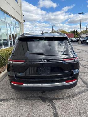 2022 Jeep Grand Cherokee 4xe Base