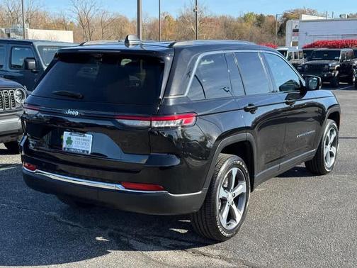 2022 Jeep Grand Cherokee 4xe Base