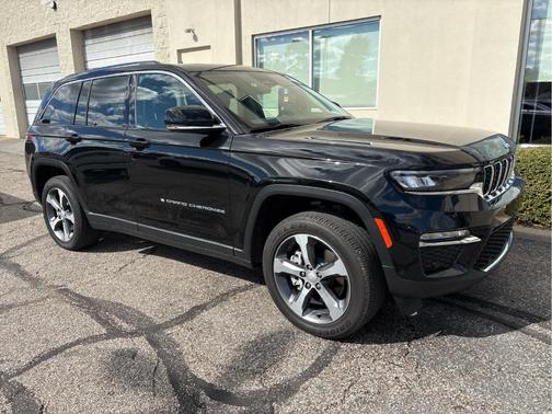 2022 Jeep Grand Cherokee 4xe Base